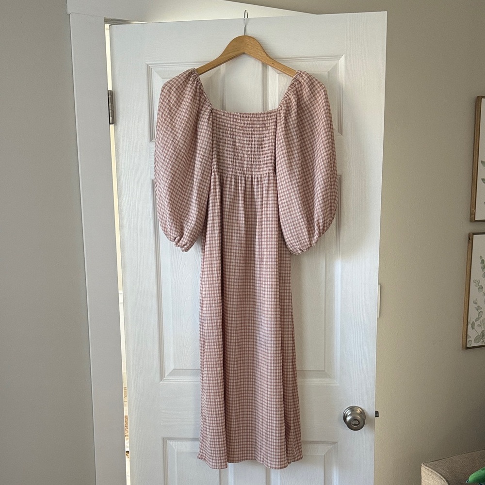 Pink Gingham Midi Dress with Puff Sleeves